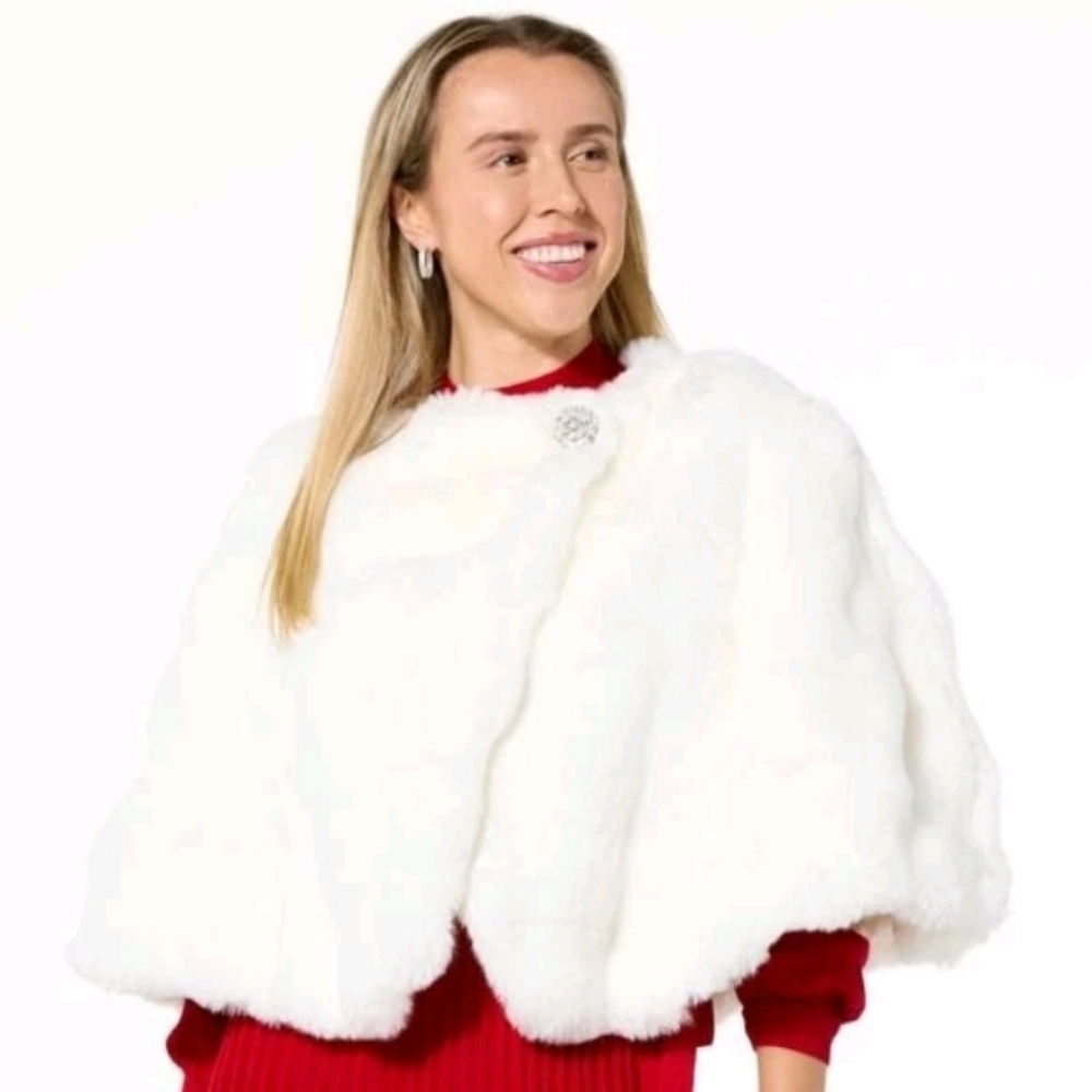 Nina Leonard White Faux Fur Cape